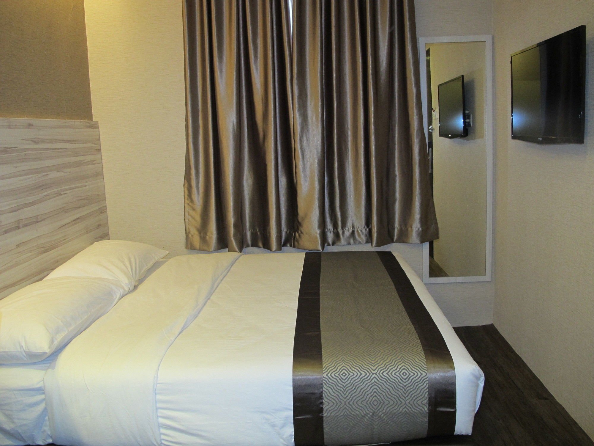 Hotel Austin Paradise - Taman Pulai Utama Skudai Esterno foto